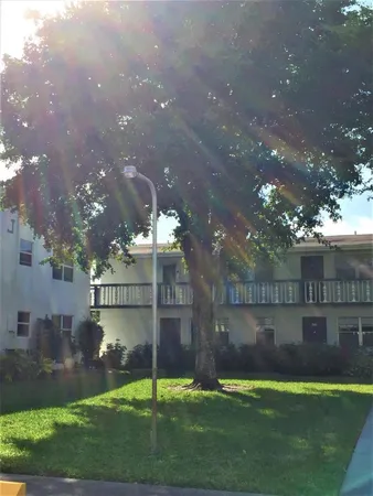 $1,200 | 237 Sheffield J, West Palm Beach, FL 33417