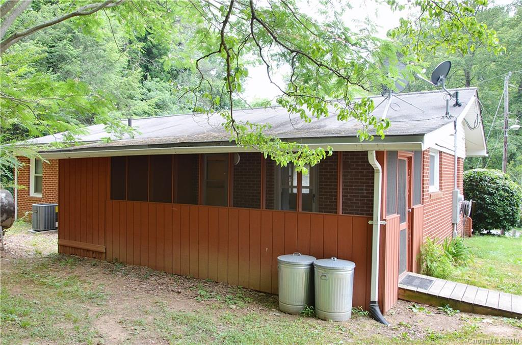 190 Shell Road Marion, NC 28752 - Photo 6 of 28 Gallery Image 6