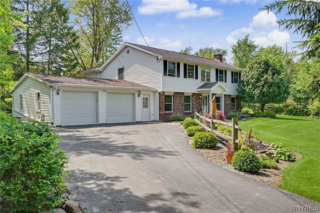 2137 Grover Road West Falls, NY 14170 - Photo 1 of 50