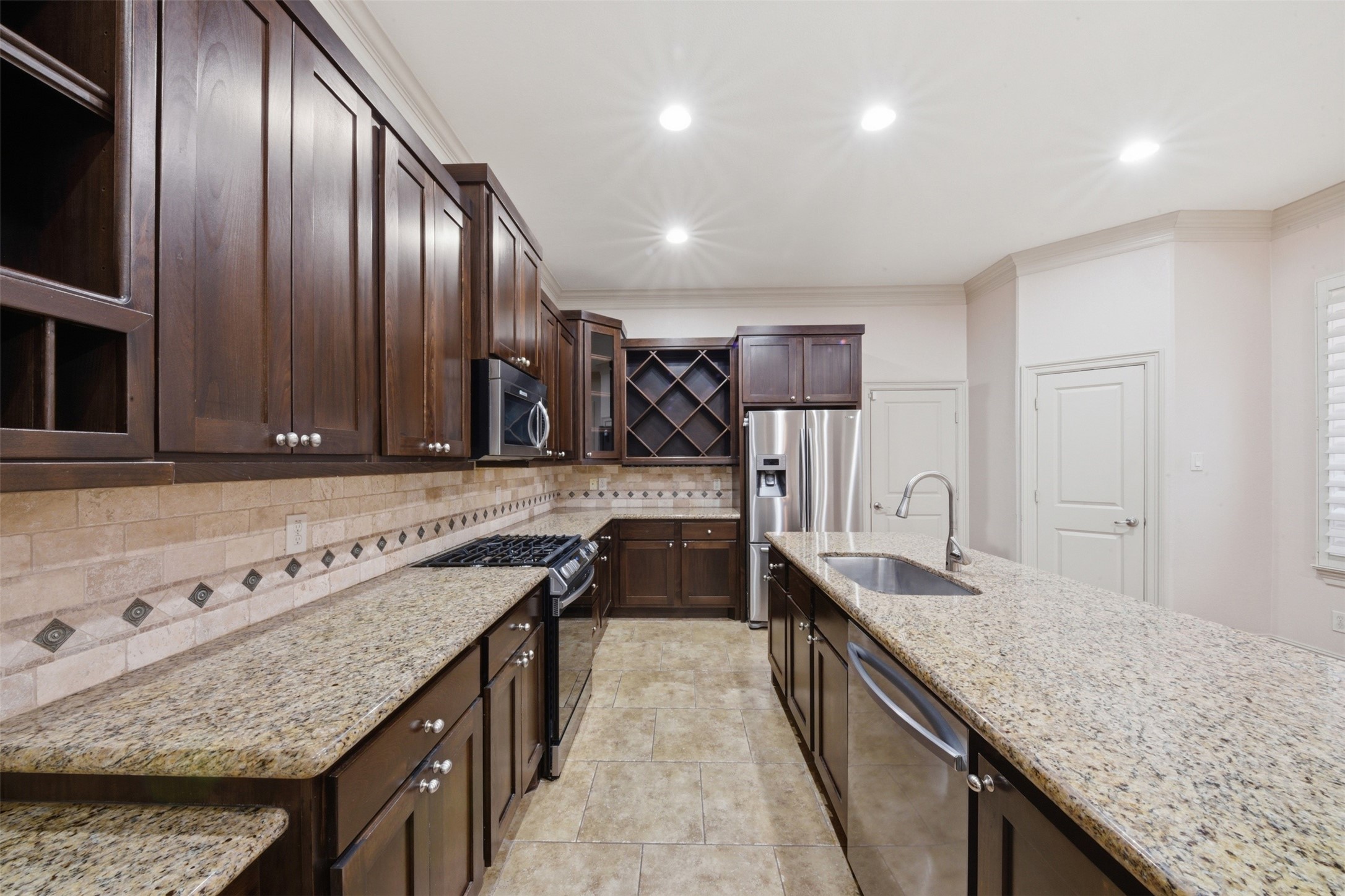 5929 Kansas Street Houston, TX 77007 - Photo 13 of 30