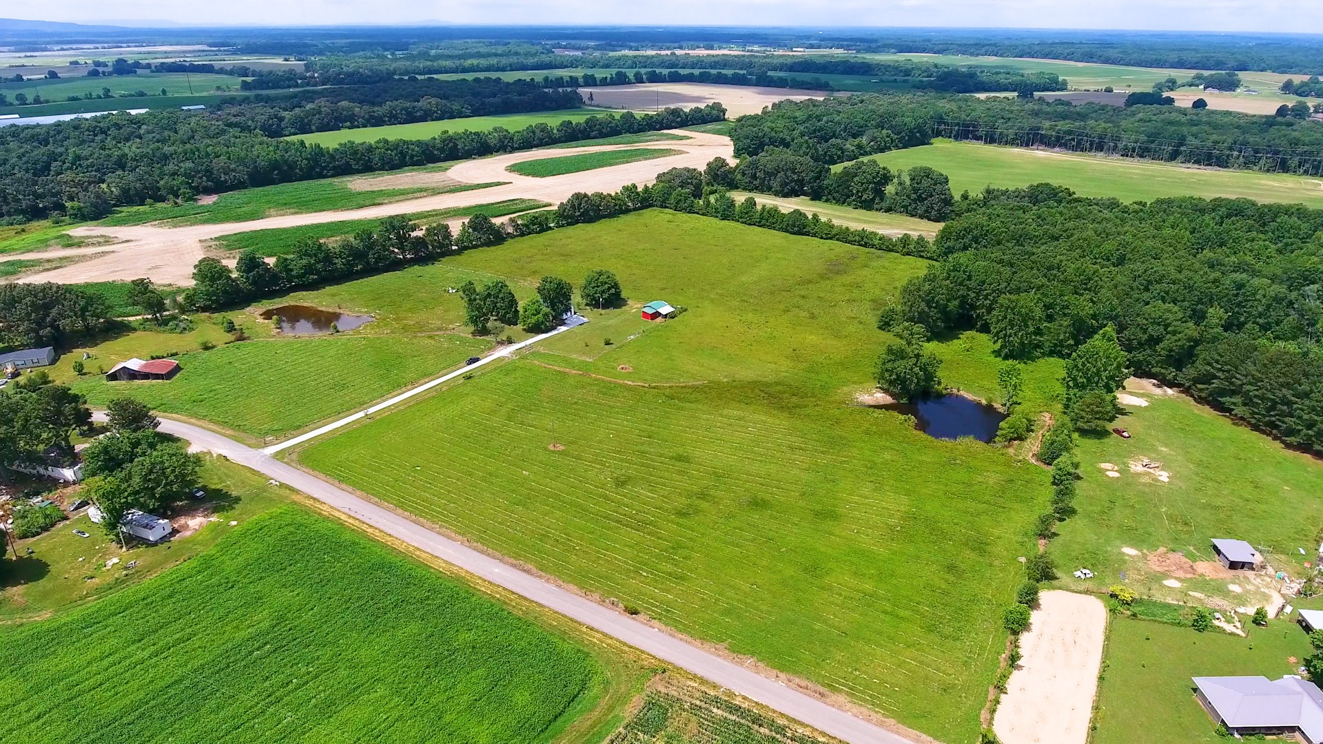 83 Hotel Road Flintville, TN 37335 - Photo 35 of 39 an aerial view of a football ground