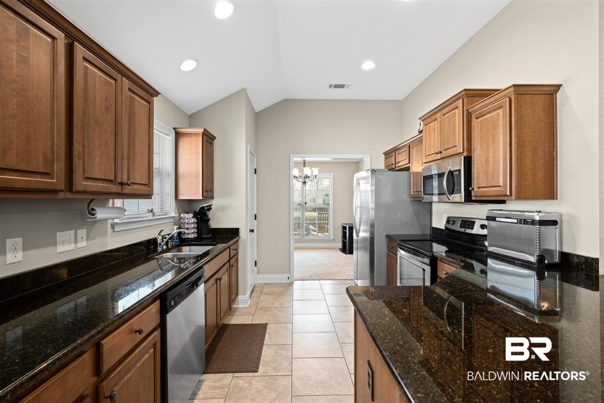 2200 Spring Grove South Mobile, AL 36695 - Photo 7 of 23