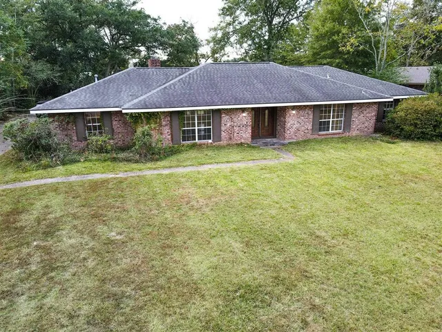 $325,000 | 307 South Texas Street, DeRidder, LA 70634