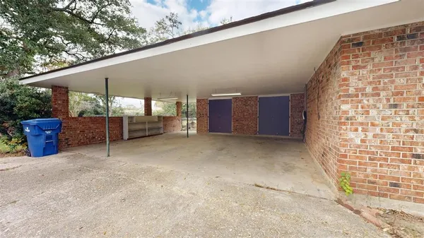 $315,000 | 307 South Texas Street, DeRidder, LA 70634
