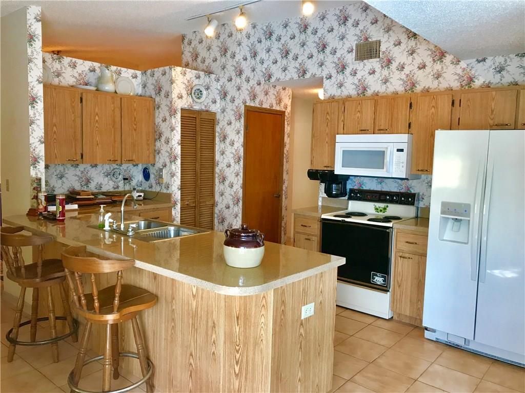 850 Roseland Road Sebastian, FL 32958 - Photo 8 of 33 Gallery Image 8