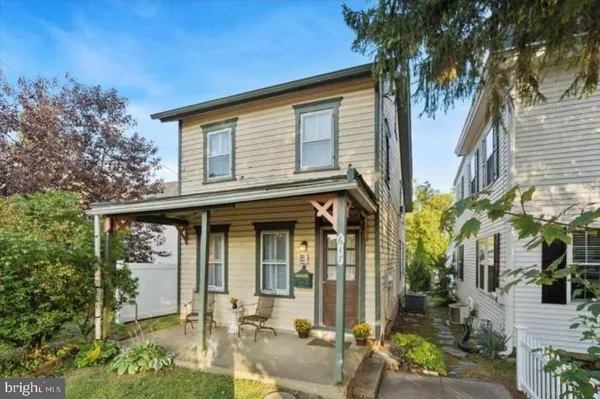 $3,800 | 617 Manchester Avenue, Media, PA 19063