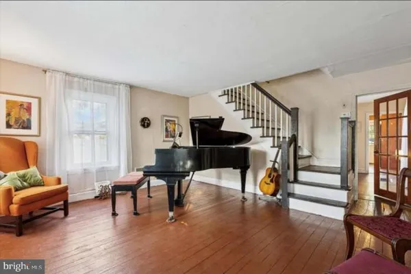 $3,800 | 617 Manchester Avenue, Media, PA 19063