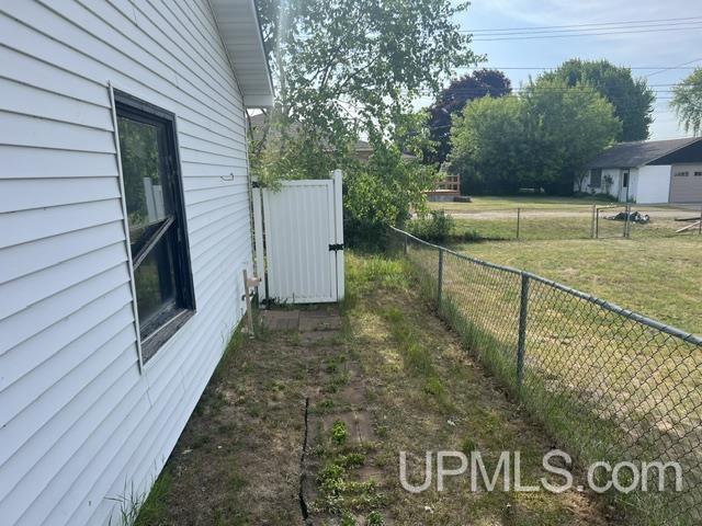 701 South Lincoln Road Escanaba, MI 49829 - Photo 37 of 44