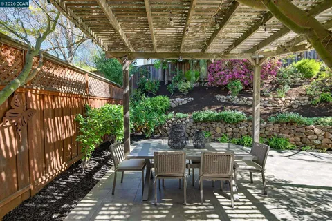 $1,899,000 | 30 Bormio Court, Danville, CA 94526