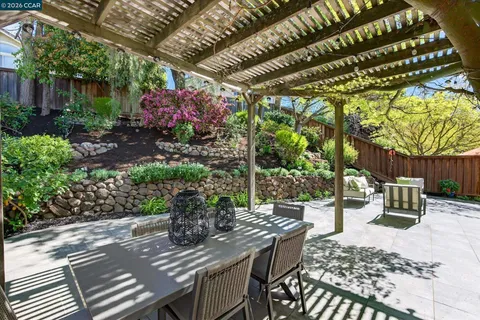 $1,899,000 | 30 Bormio Court, Danville, CA 94526