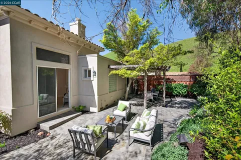 $1,899,000 | 30 Bormio Court, Danville, CA 94526