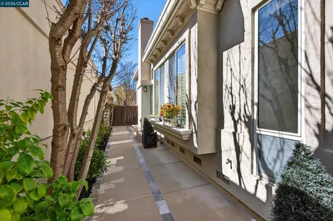 $1,899,000 | 30 Bormio Court, Danville, CA 94526