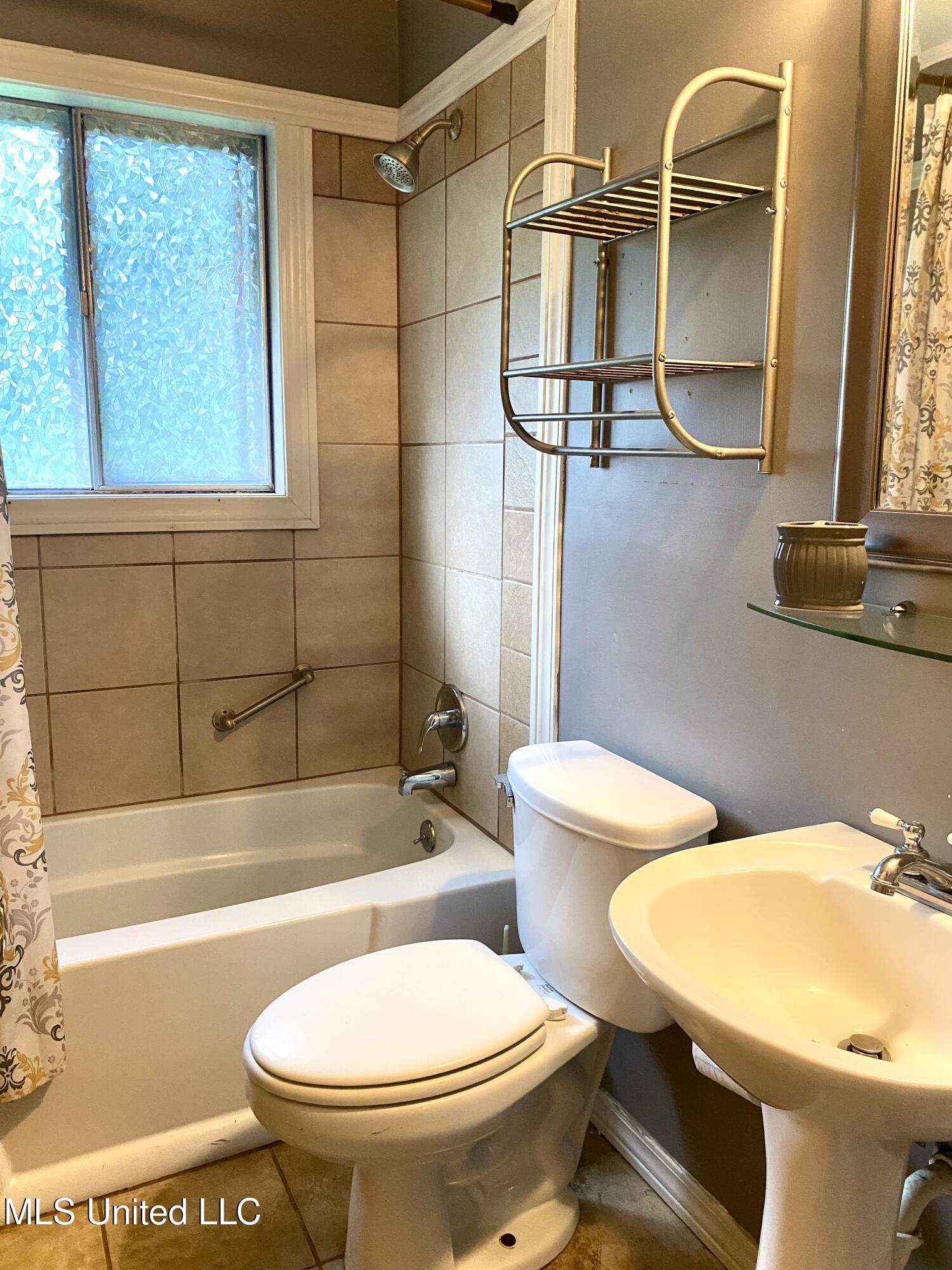 2905 Prince George Road Hattiesburg, MS 39402 - Photo 15 of 18 IMG_7124