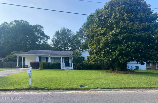 $169,900 | 2905 Prince George Road, Hattiesburg, MS 39402