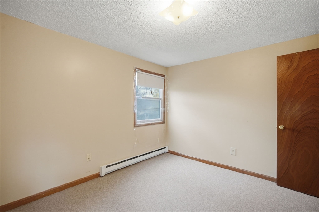 49-51 Tulsa Street Springfield, MA 01118 - Photo 11 of 22