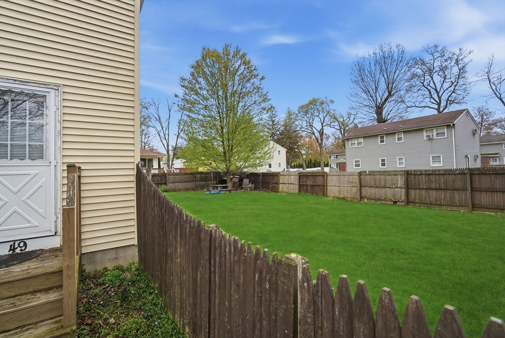 49-51 Tulsa Street Springfield, MA 01118 - Photo 16 of 22