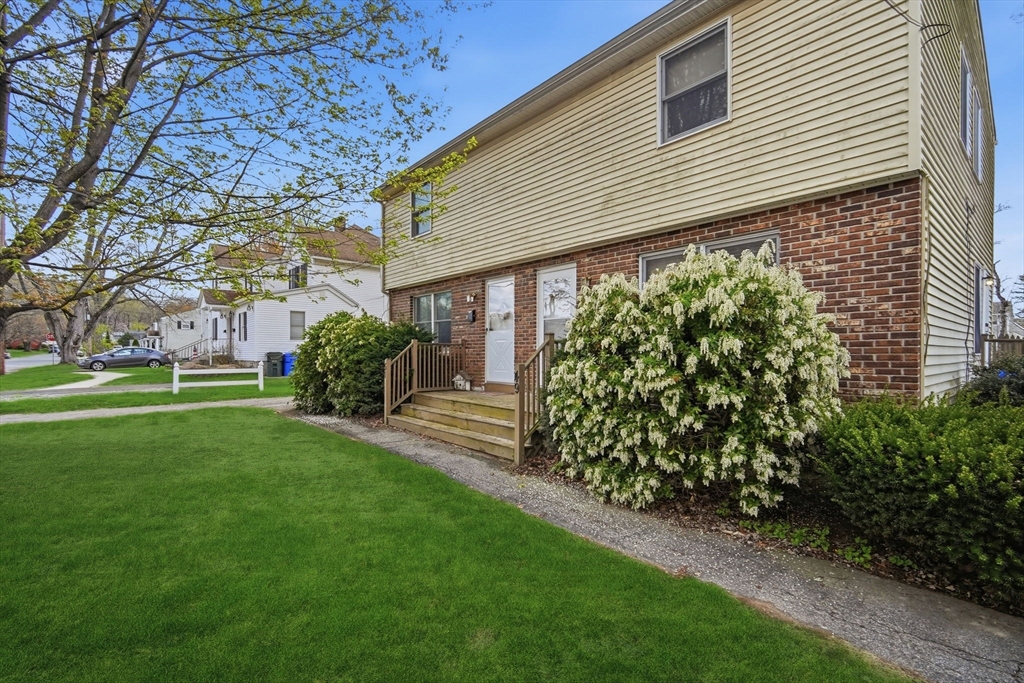 49-51 Tulsa Street Springfield, MA 01118 - Photo 17 of 22