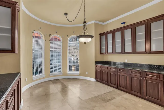 $3,900 | 506 Durango Circle South, Irving, TX 75062