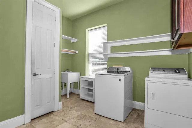 $3,900 | 506 Durango Circle South, Irving, TX 75062