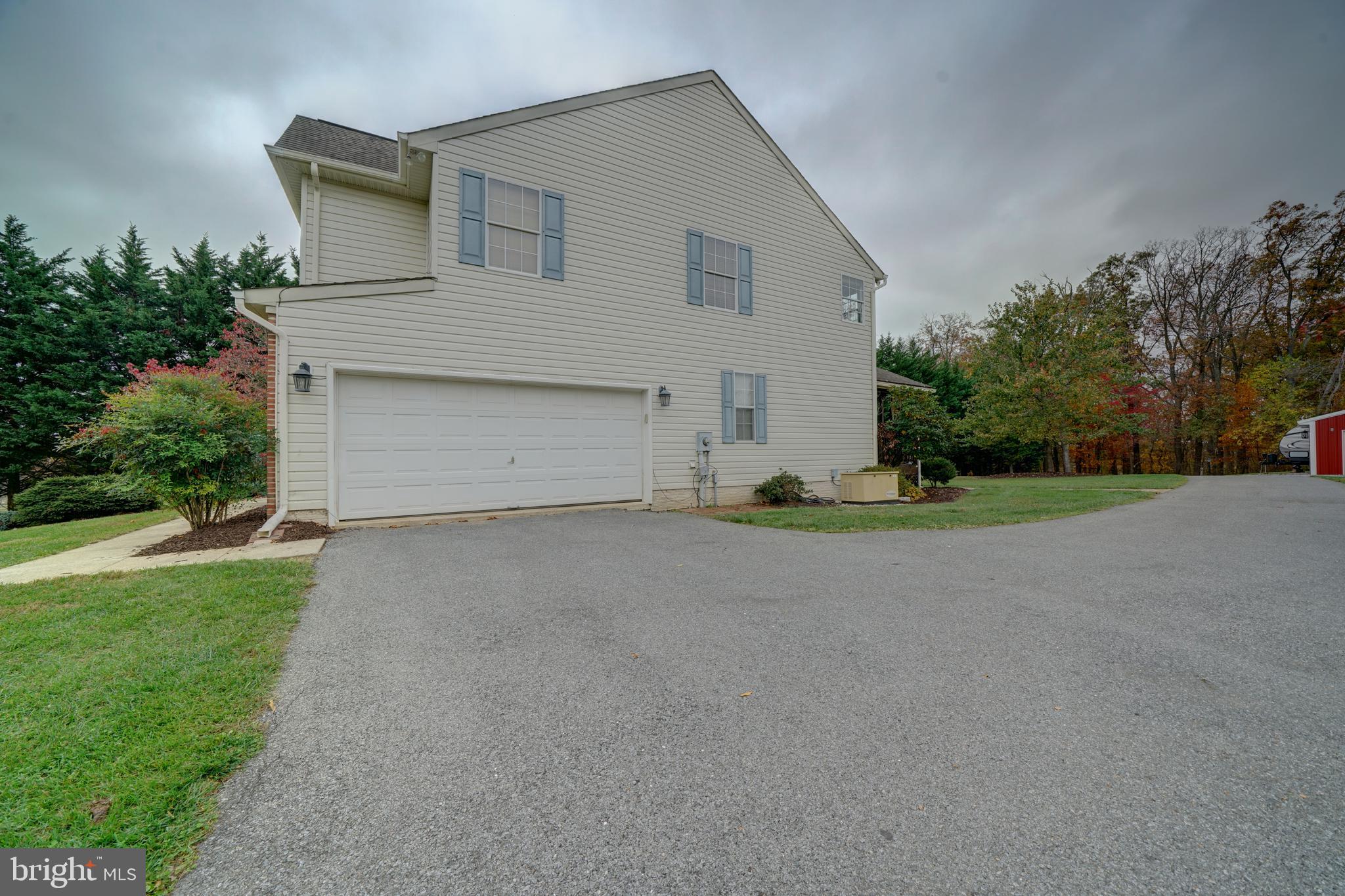 18560 Windsor Forest Road Mount Airy, MD 21771 - Photo 12 of 63
