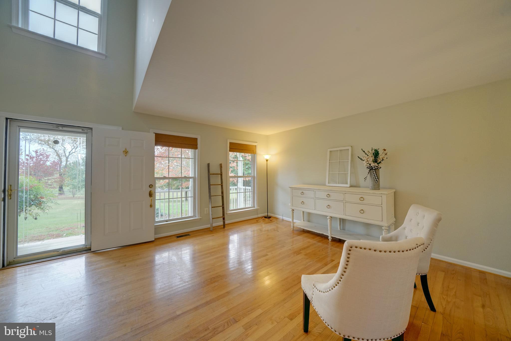 18560 Windsor Forest Road Mount Airy, MD 21771 - Photo 17 of 63 living to front door