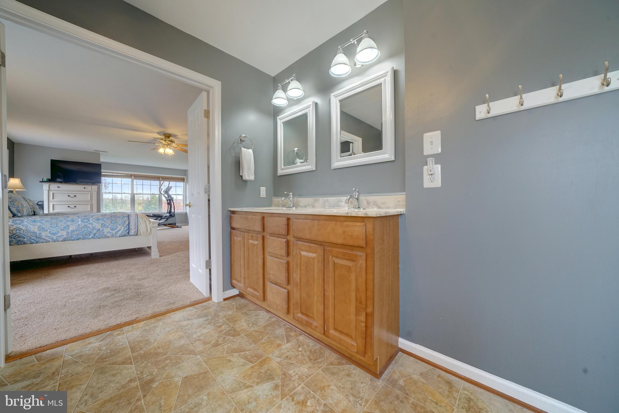 18560 Windsor Forest Road Mount Airy, MD 21771 - Photo 41 of 63 Dual vanity
