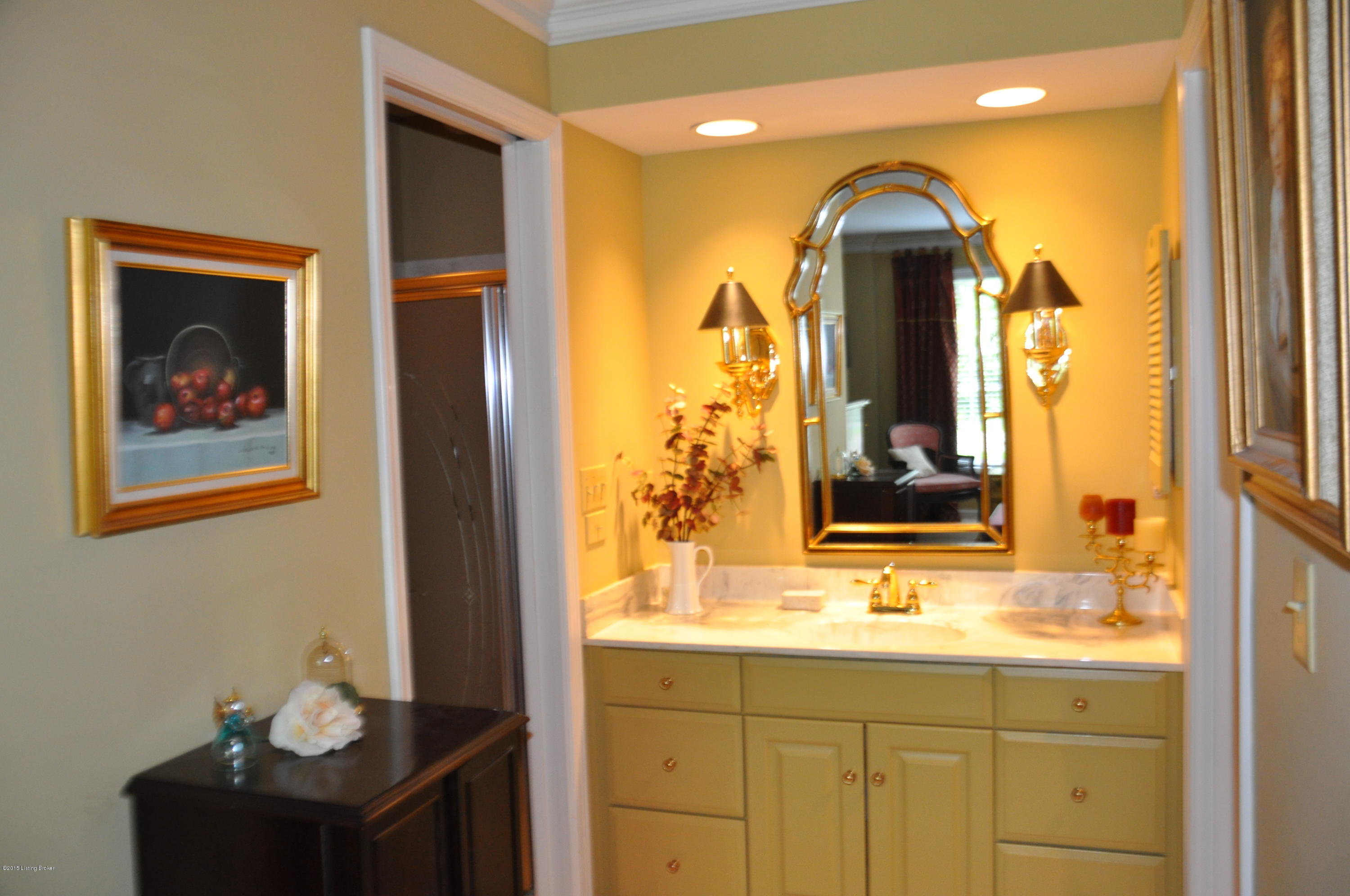 112 A Wood Road Louisville, KY 40222 - Photo 14 of 31 DSC_0205
