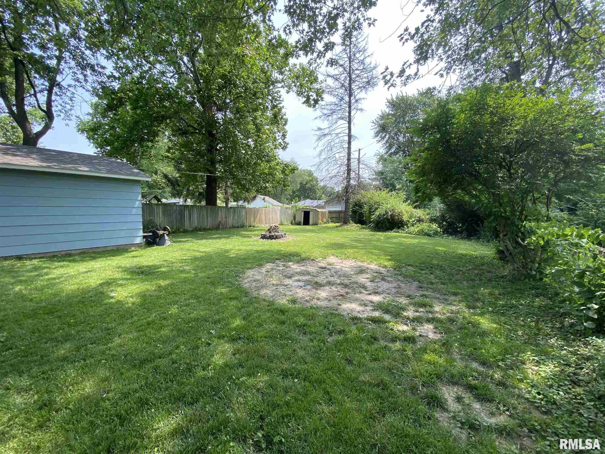 3330 Stanton Street Springfield, IL 62703 - Photo 10 of 31 Gallery Image 10