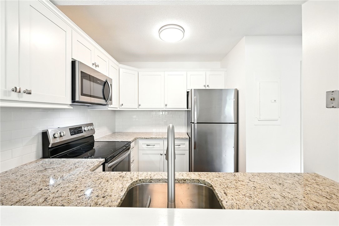 223 High Street, Unit H Westerly, RI 02891 - Photo 18 of 45