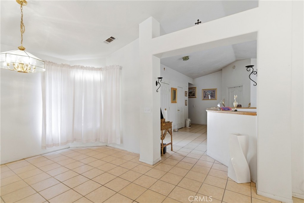 16433 Pauhaska Road Apple Valley, CA 92307 - Photo 13 of 50