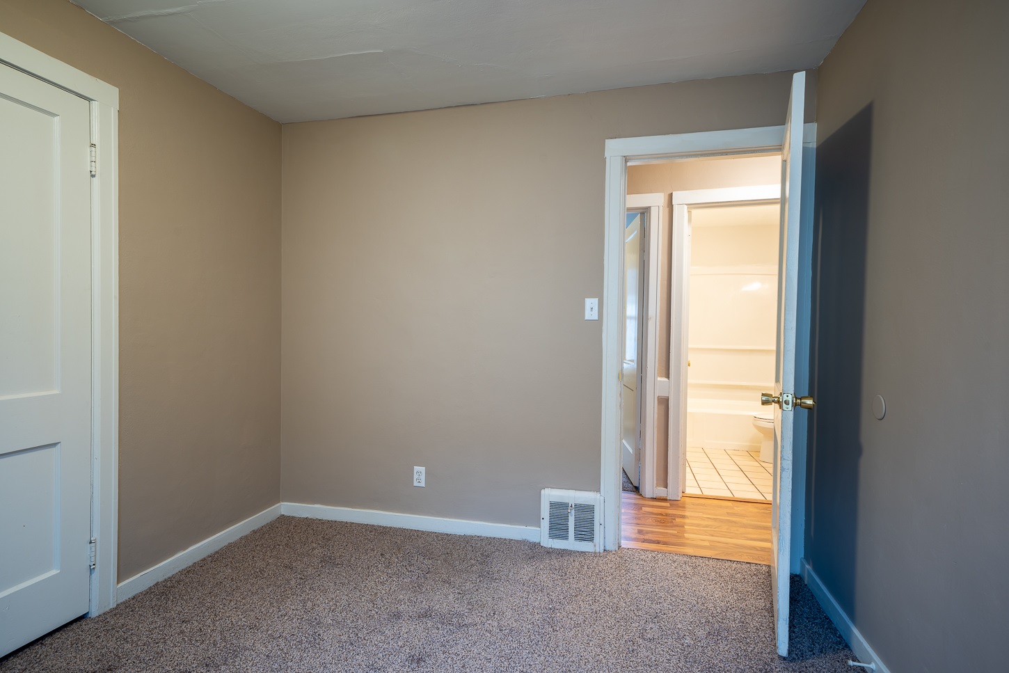 1301 Spring Street Fort Wayne, IN 46808 - Photo 8 of 30