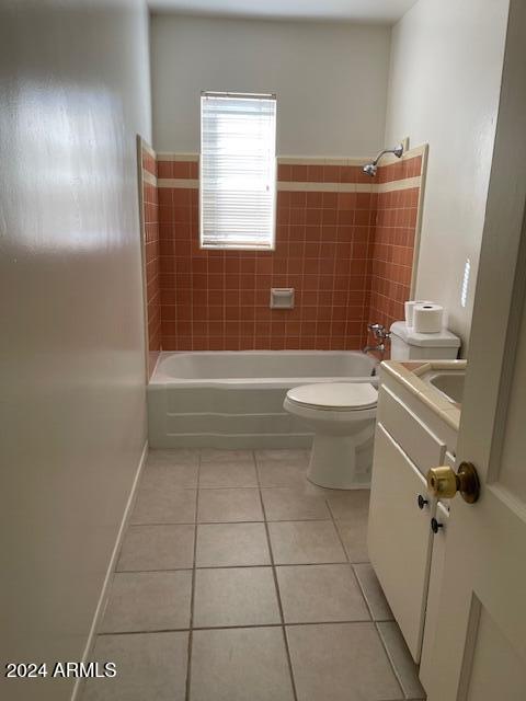 2525 East Roma Avenue Phoenix, AZ 85016 - Photo 8 of 15 Full Bathroom