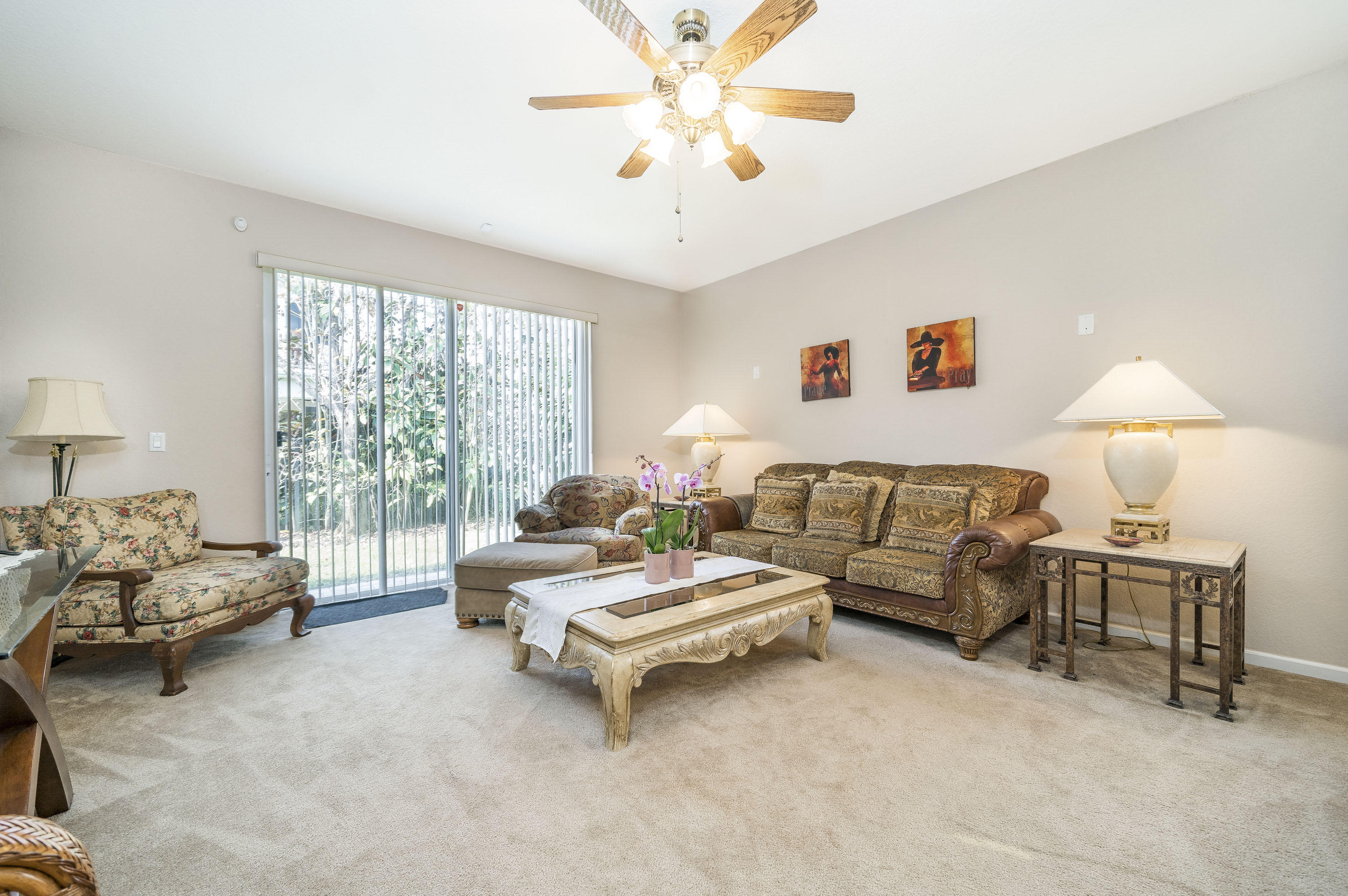 1403 Tiburon Court Riviera Beach, FL 33404 - Photo 11 of 32 Family Room