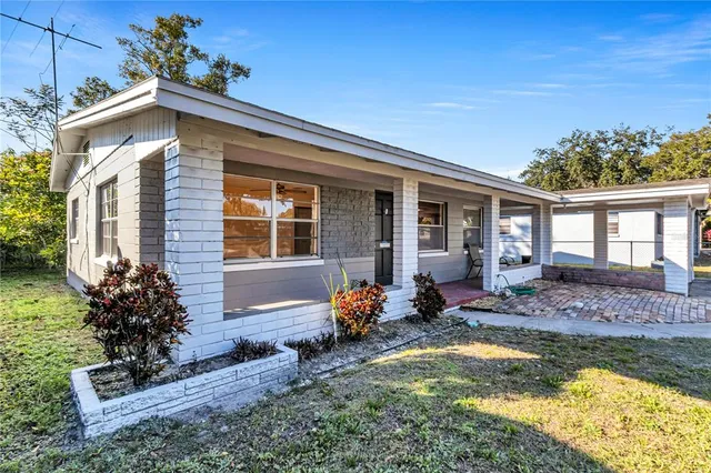 $2,000 | 324 North Lakeland Avenue, Orlando, FL 32805