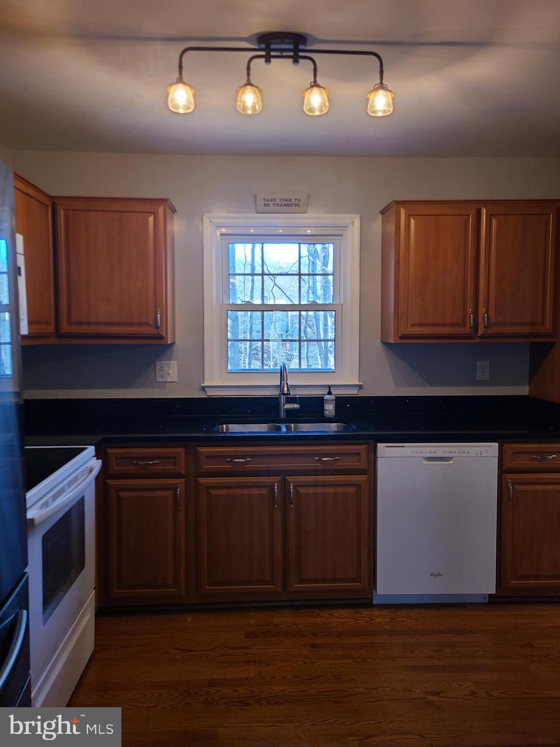 7922 Pebble Brook Court Springfield, VA 22153 - Photo 10 of 26 Kitchen w/lots of storage & chalk wall