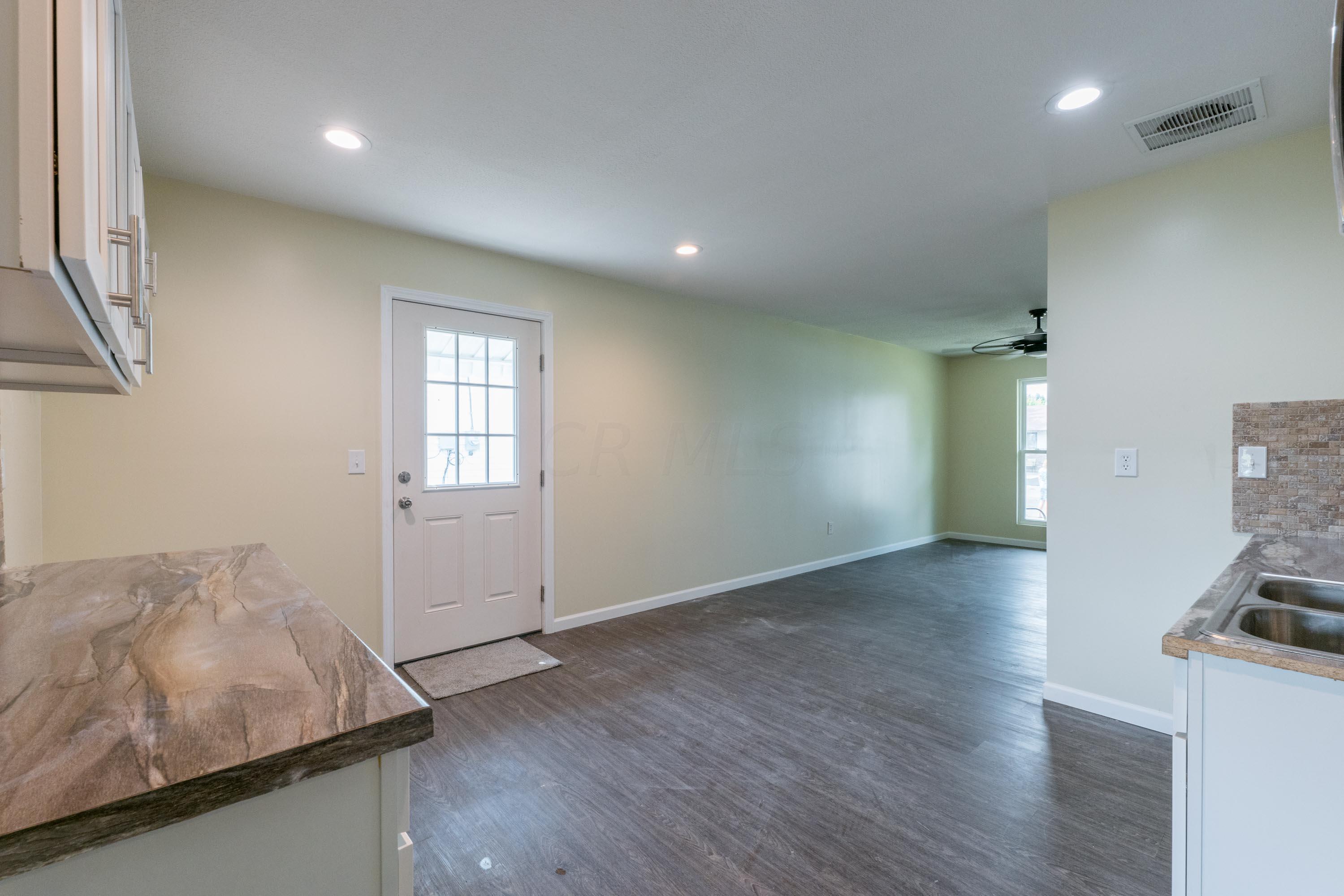 877 Bruckner Road Columbus, OH 43207 - Photo 16 of 47 Gallery Image 16