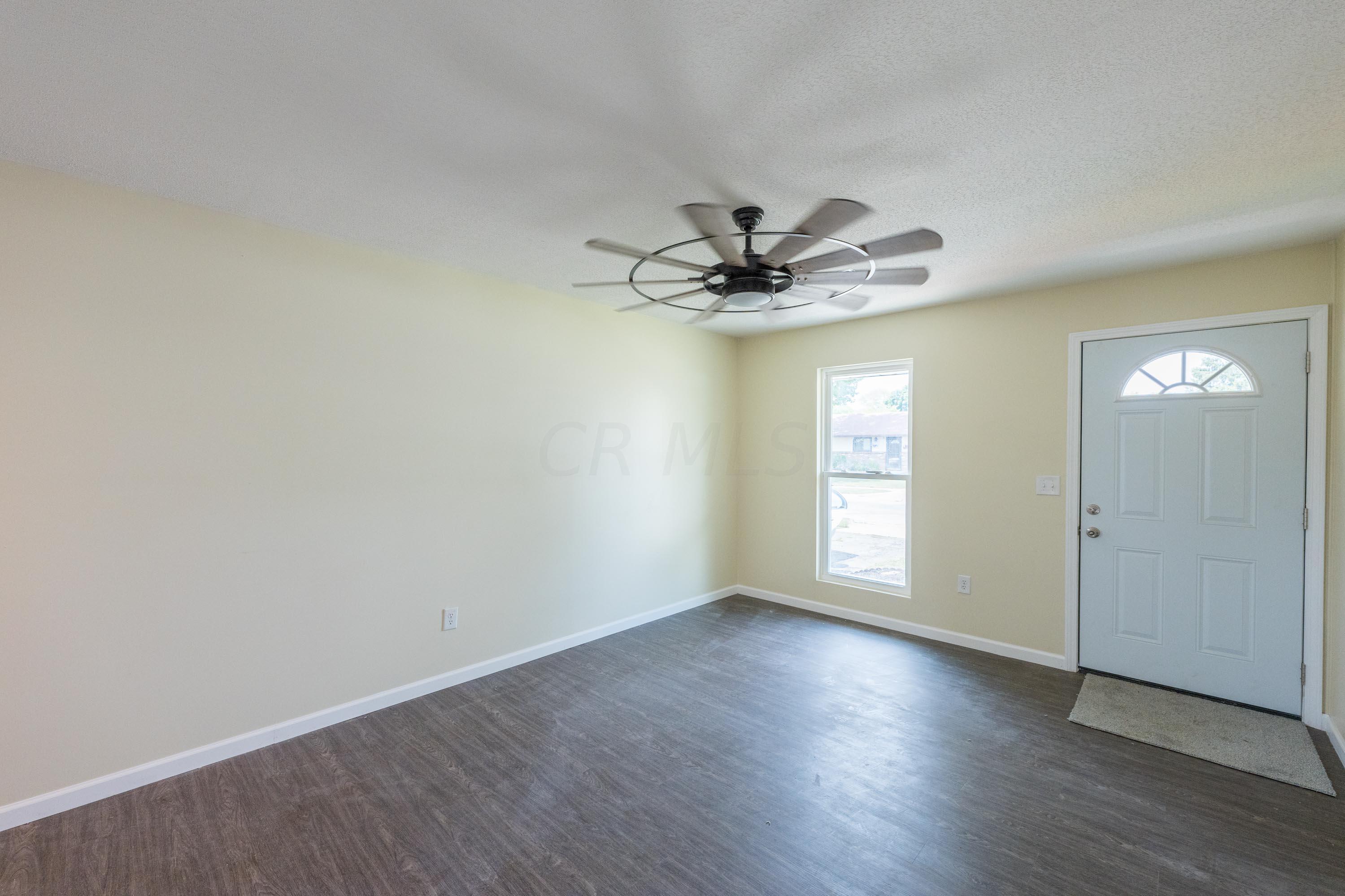 877 Bruckner Road Columbus, OH 43207 - Photo 8 of 47 Gallery Image 8