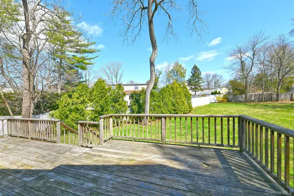 $1,399,000 | 86 Horton Place, Syosset, NY 11791