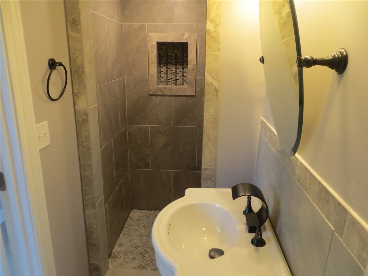 3088 Sycamore View Road Bartlett, TN 38134 - Photo 17 of 24 Gallery Image 17