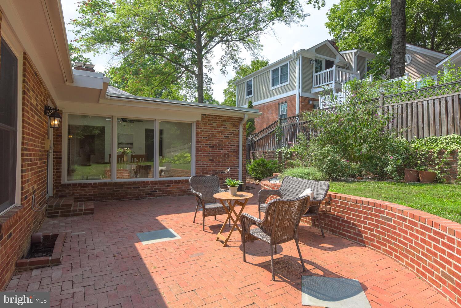 1403 Ruffner Road Alexandria, VA 22302 - Photo 14 of 52