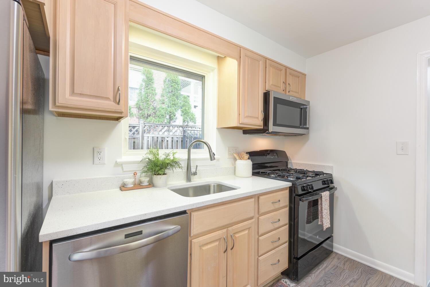 1403 Ruffner Road Alexandria, VA 22302 - Photo 27 of 52