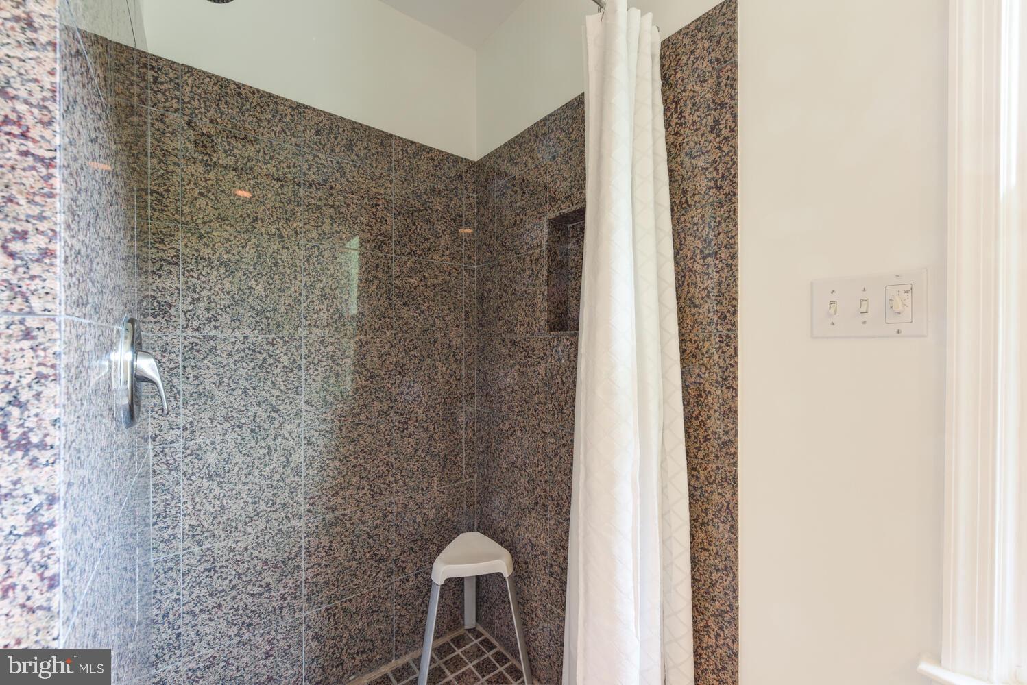 1403 Ruffner Road Alexandria, VA 22302 - Photo 36 of 52