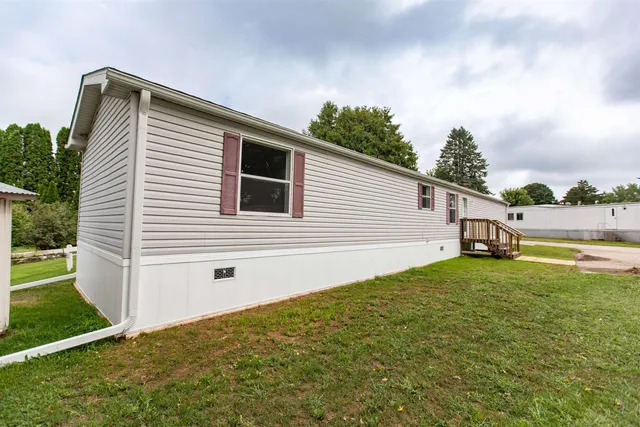 $69,500 | 30972 County Rd Xx, Unit 101, Platteville, WI 53818