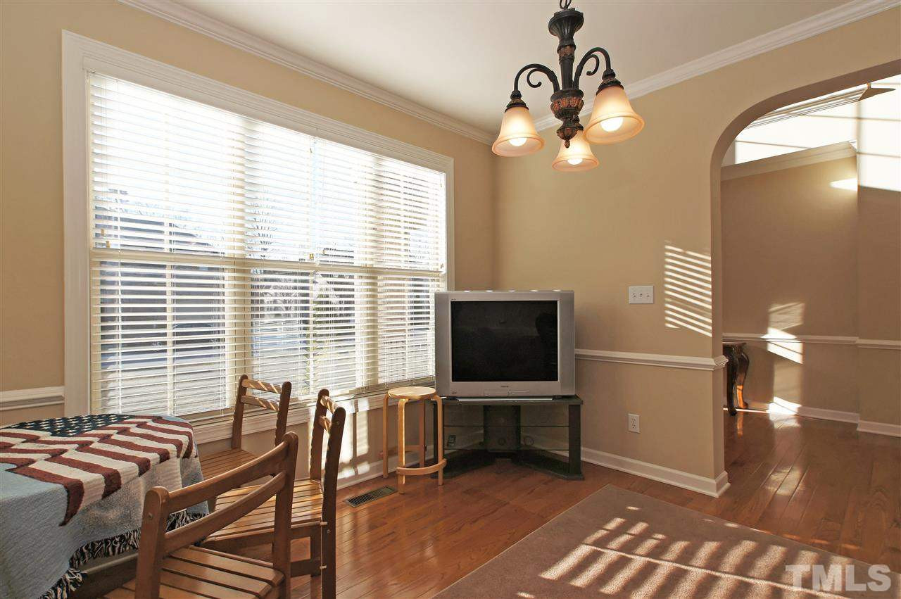 410 Rensford Place Cary, NC 27513 - Photo 3 of 25 Photo 3