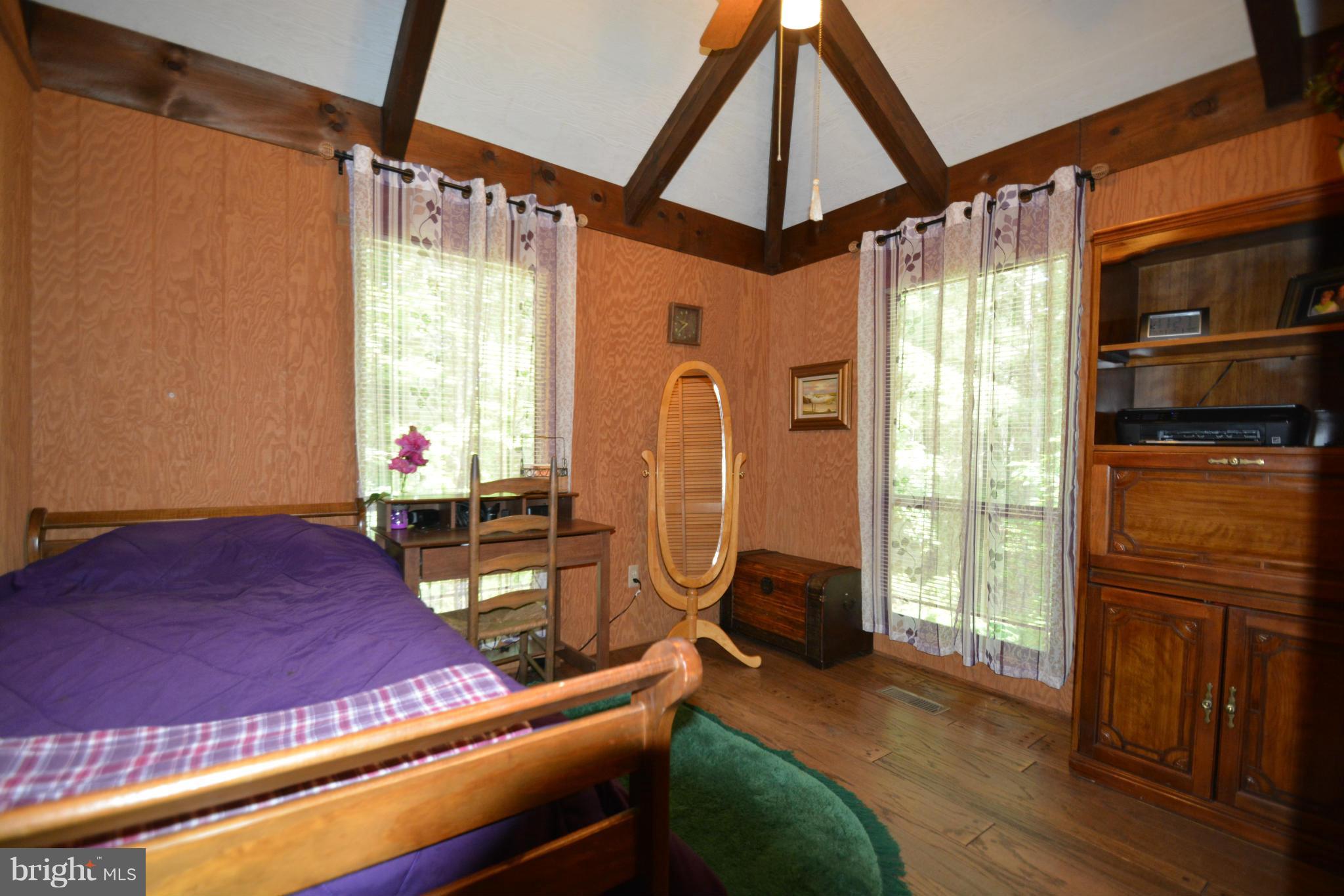 9386 Mountjoy Road Marshall, VA 20115 - Photo 8 of 18 Bedroom