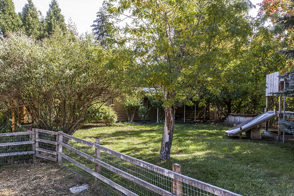 1690 Cedar Flat Road Williams, OR 97544 - Photo 3 of 39 2a