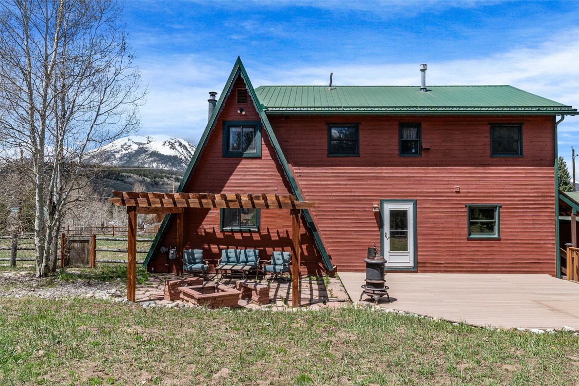 367 G Road Silverthorne, CO 80498 - Photo 39 of 50 a front view of a house with garden