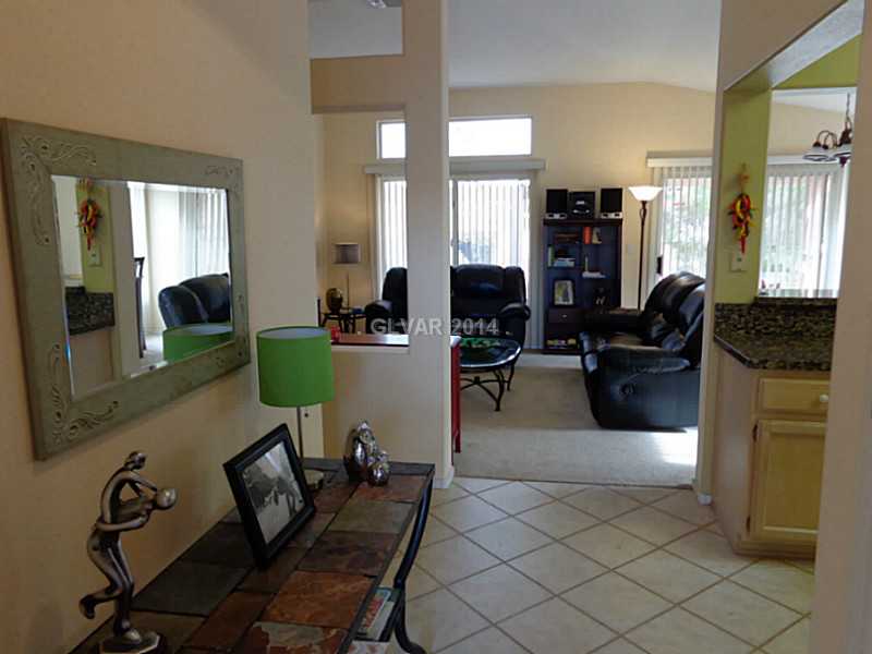 490 Edgefield Ridge Place Henderson, NV 89012 - Photo 3 of 18 Entry Hall. ENTRY - BRIGHT AND CHEERY