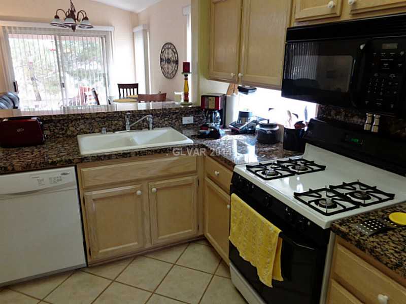 490 Edgefield Ridge Place Henderson, NV 89012 - Photo 6 of 18 Kitchen. ALL APPLIANCES SHOWN INCLUDED