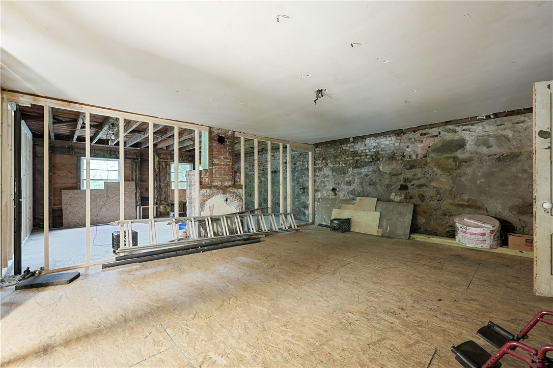 403 Commonwealth Avenue Warwick, RI 02886 - Photo 22 of 50